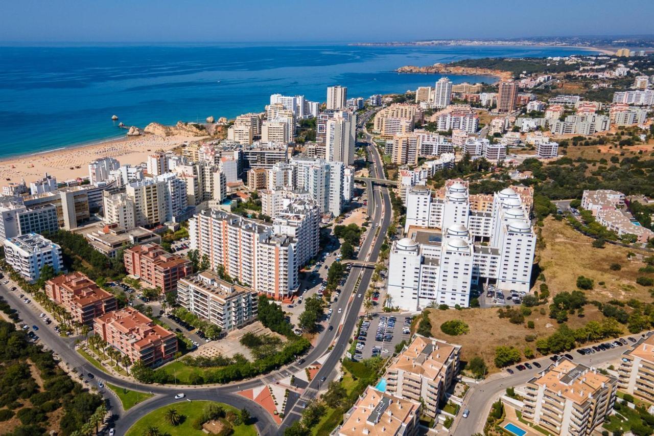 Oakland Apartment W/ Sea View By Lovelystay Portimao Bagian luar foto